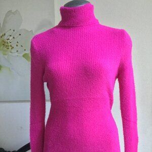 SCHRISTINA CO Turtleneck Soft Knit Sweater Pullover Fuzzy Fluffy Hot Pink L/XL